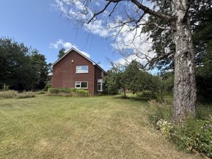 Photo 7- click for photo gallery